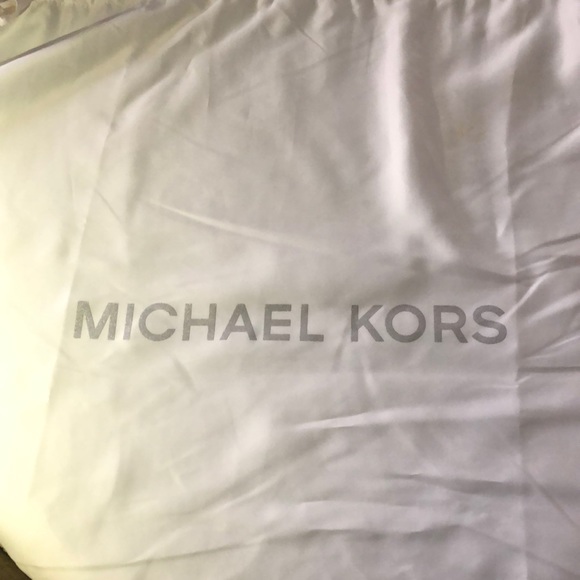 Michael Kors purse - Picture 5 of 5